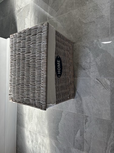 Large basket with lining and - large,