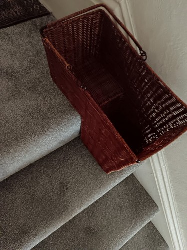 Vintage large wicker - large,