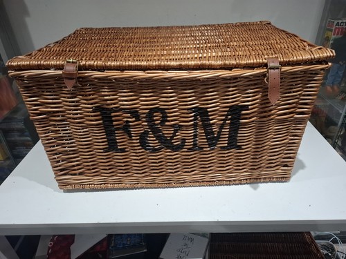 Extra large fortnum and - extra,