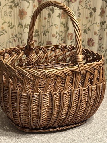 Vintage wicker basket - wicker,
