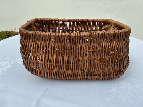 Vintage large handwoven wicker - vintage,